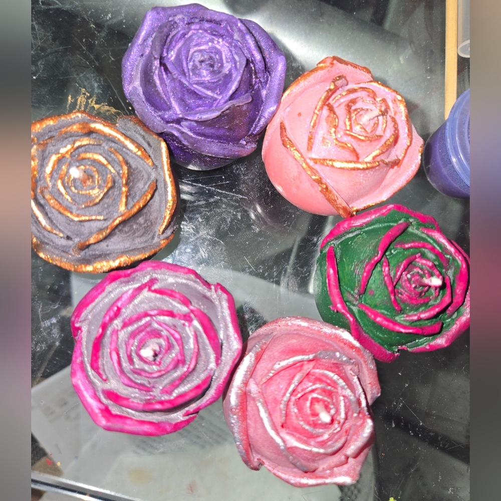 Set Of 6 Beautifully Scented Rose Candles